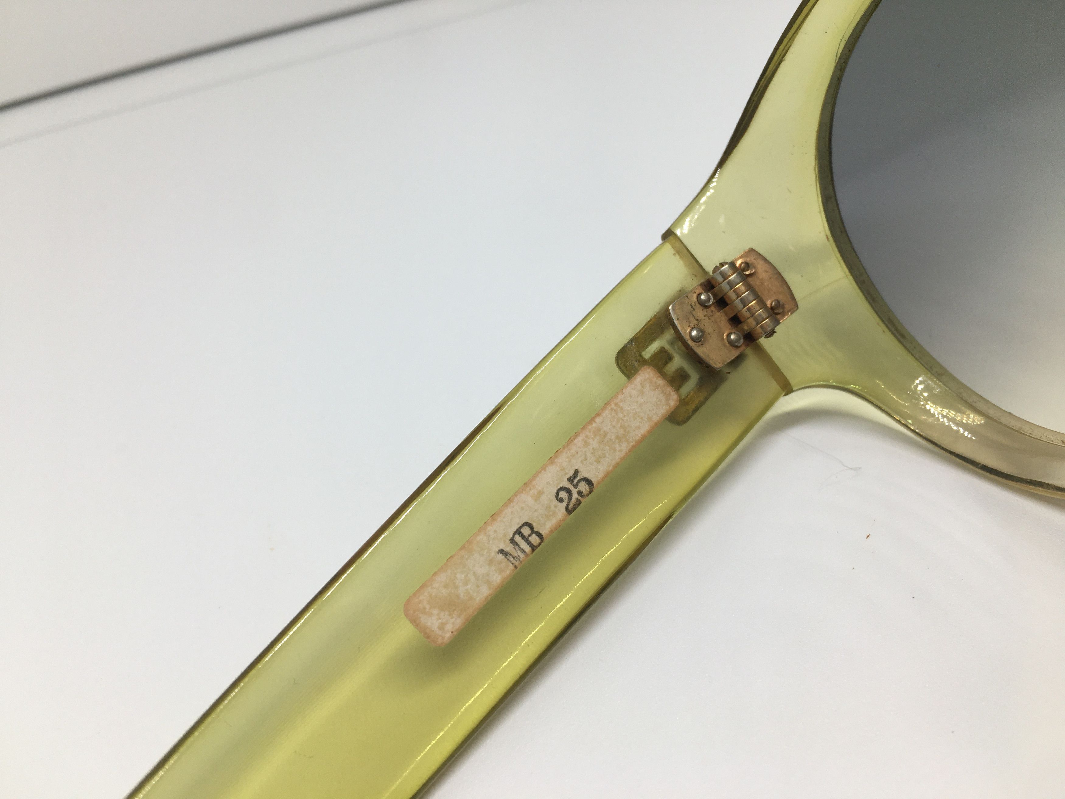 Vintage Vintage Miss Balmain Paris Diva Sunglasses Frame Size ONE SIZE - 6 Thumbnail