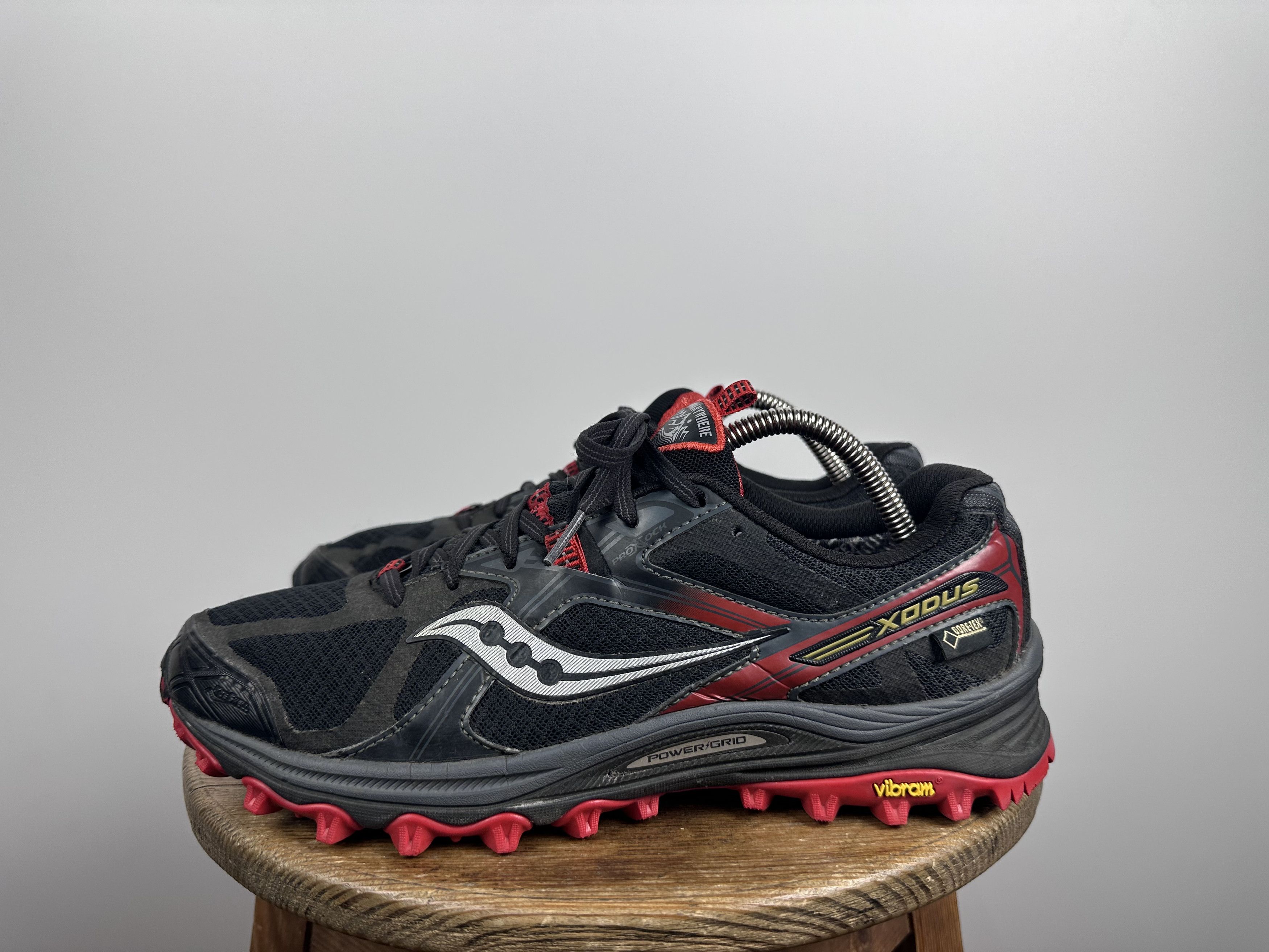 Goretex x Saucony Men 8 Xodus Gore-Tex Hiking Trail Running Shoes Us10 in Black