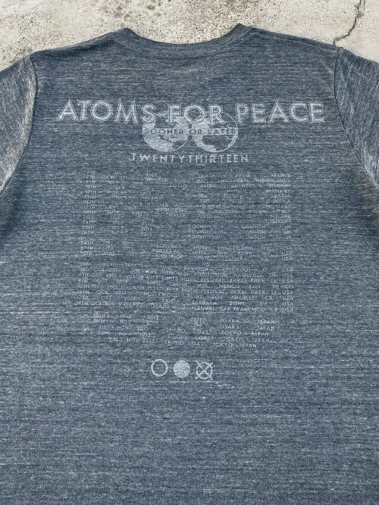 Band Tees Vintage Y2k Atoms For Peace English Band Tees Size US M / EU 48-50 / 2 - 7 Thumbnail