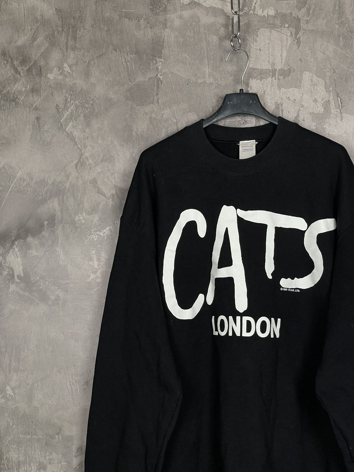 Band Tees × Vintage Cats London opera 80’s 1981 Avant Garde Cutie Sweatshirt Size US XL / EU 56 / 4 - 3 Thumbnail