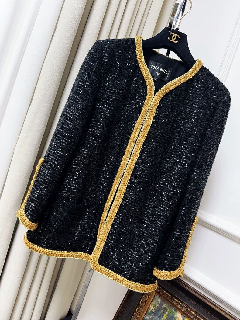 Chanel Chanel 22s spring and summer show black gold sequin woven Size XS / US 0-2 / IT 36-38 - 1 Thumbnail
