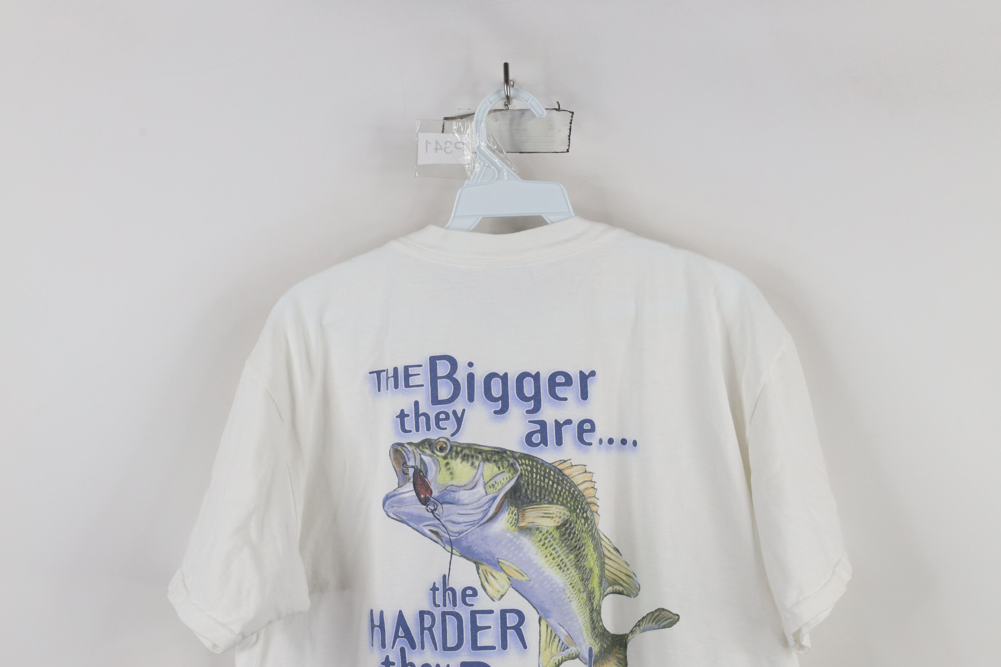 Columbia × Vintage Vintage 90s Columbia Spell Bass Fishing T-Shirt White Cotton Size US L / EU 52-54 / 3 - 11 Thumbnail