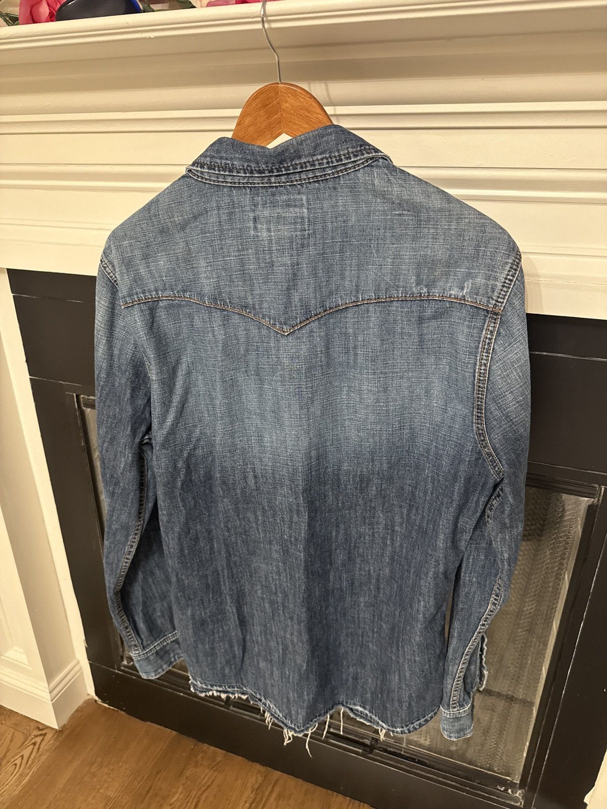 True Religion True religion denim shirt size L Size US L / EU 52-54 / 3 - 5 Thumbnail