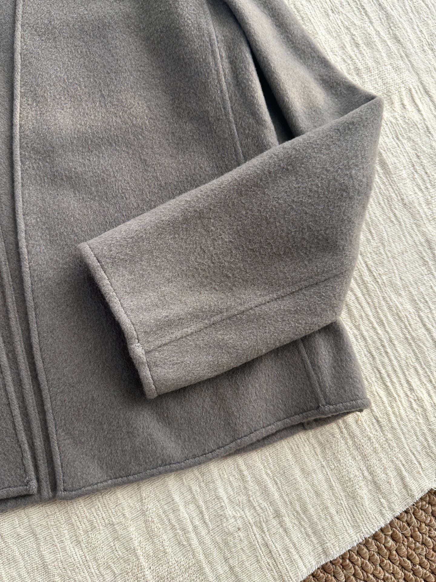 Hermes HERMES Margiela Era casual cashmere short women's jacket Size M / US 6-8 / IT 42-44 - 3 Thumbnail