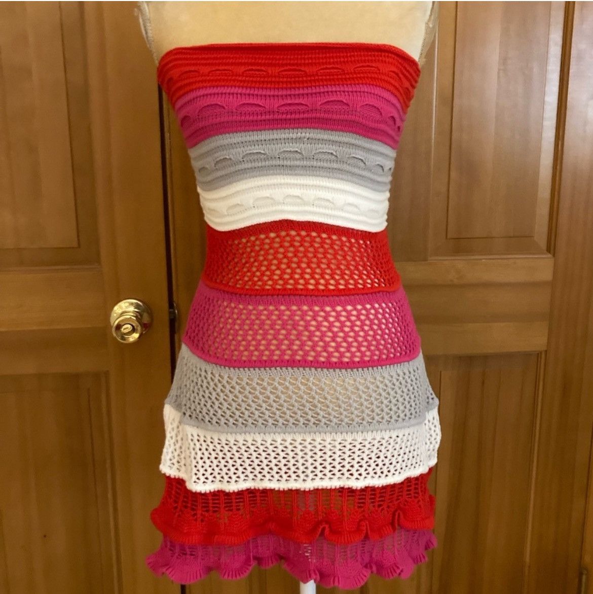 Designer × Other NWT, Lavishly Paris Women’s Crochet Beach Dress Size S / US 4 / IT 40 - 7 Thumbnail