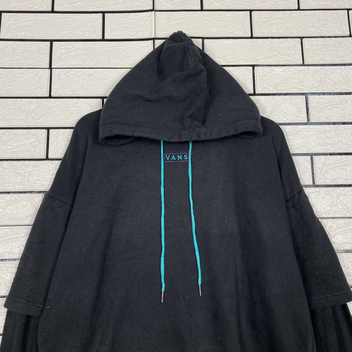 Japanese Brand 📌Vintage Hoodie Pull Over Vans Centre Logo Size US M / EU 48-50 / 2 - 4 Thumbnail