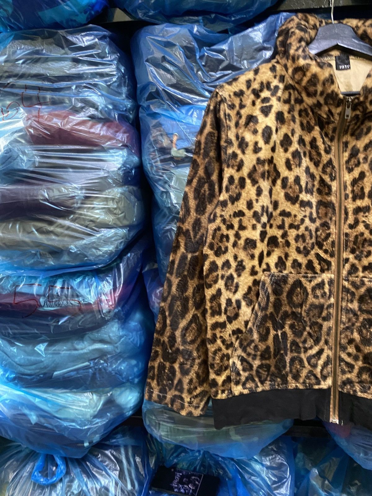 FTC × Japanese Brand Vintage FFTC Leopard Print Fleece Jacket Animal Print Size US M / EU 48-50 / 2 - 5 Thumbnail
