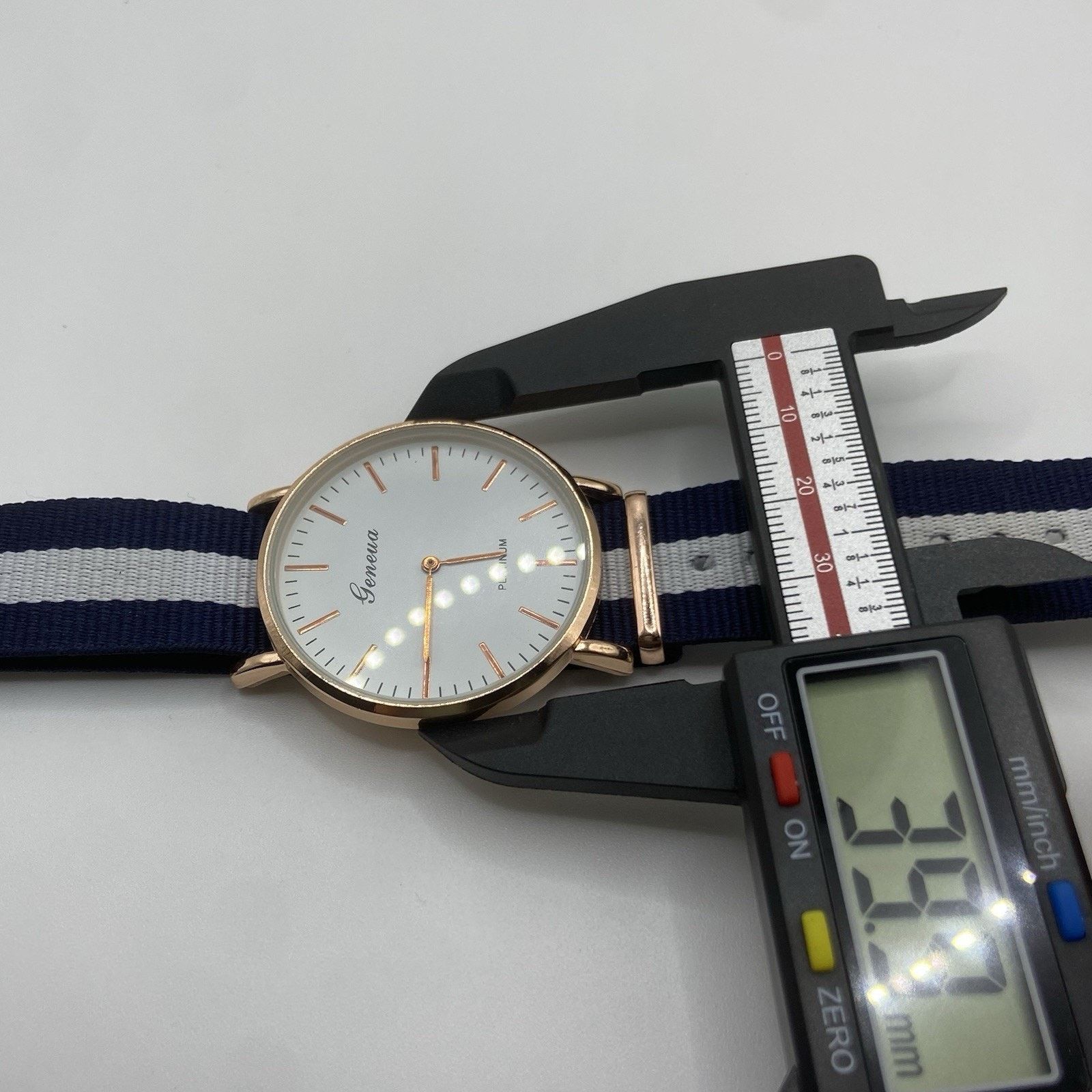 Geneva Womens Quartz Fashion Watch Striped Nylon Strap Untested Size ONE SIZE - 5 Thumbnail