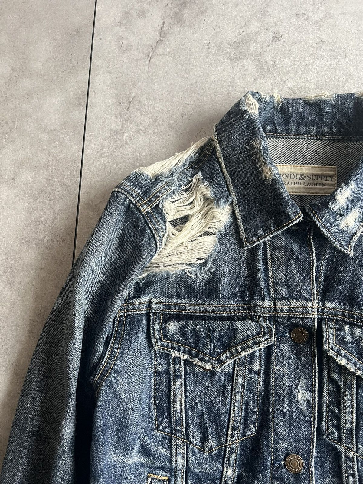 Ralph Lauren Ralph Lauren Denim & Supply Cropped Distressed Denim Jacket Size US XS / EU 42 / 0 - 3 Thumbnail