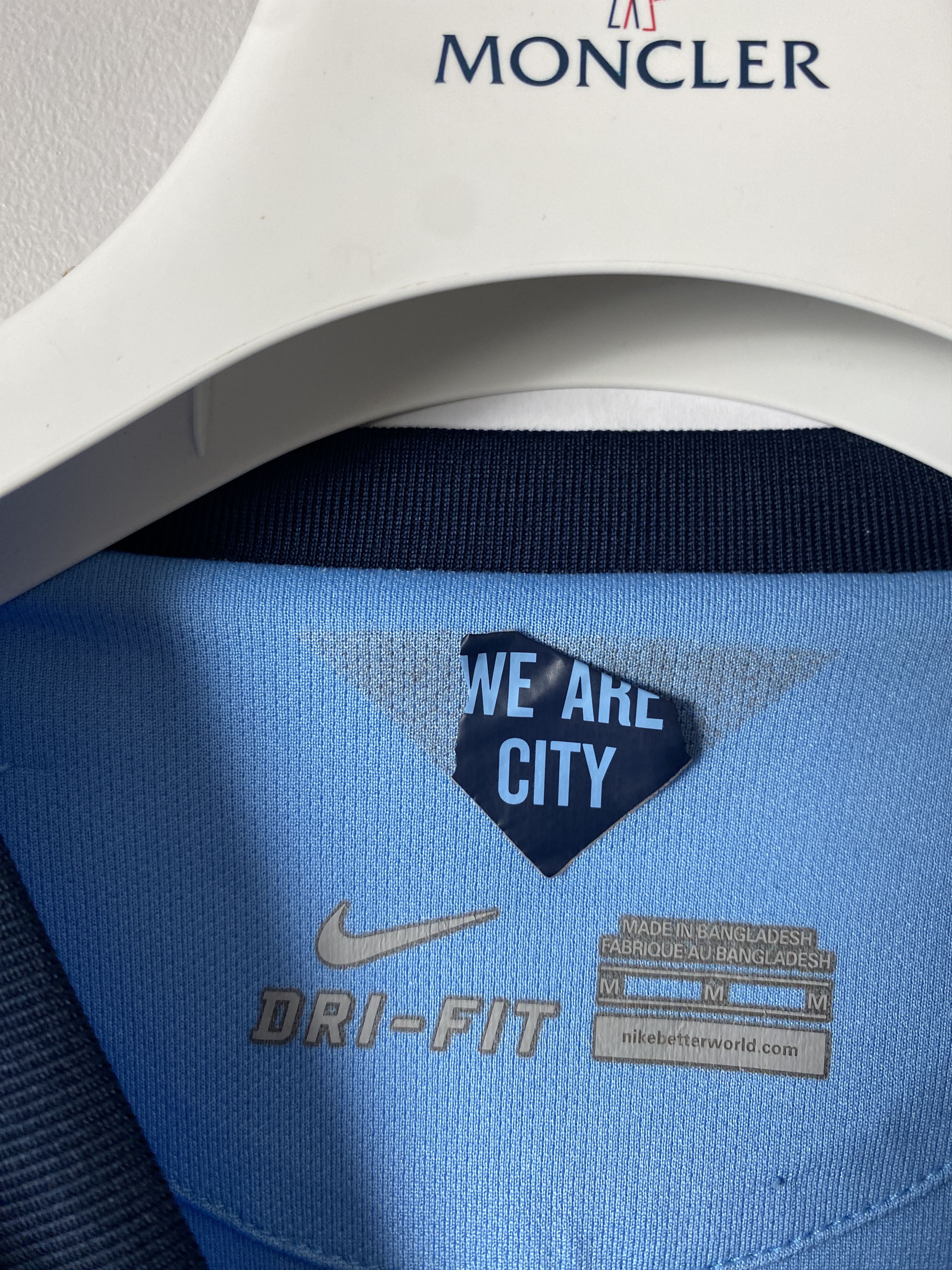 Nike Nike Manchester City soccer jersey rare blokecore sport Size US M / EU 48-50 / 2 - 3 Thumbnail