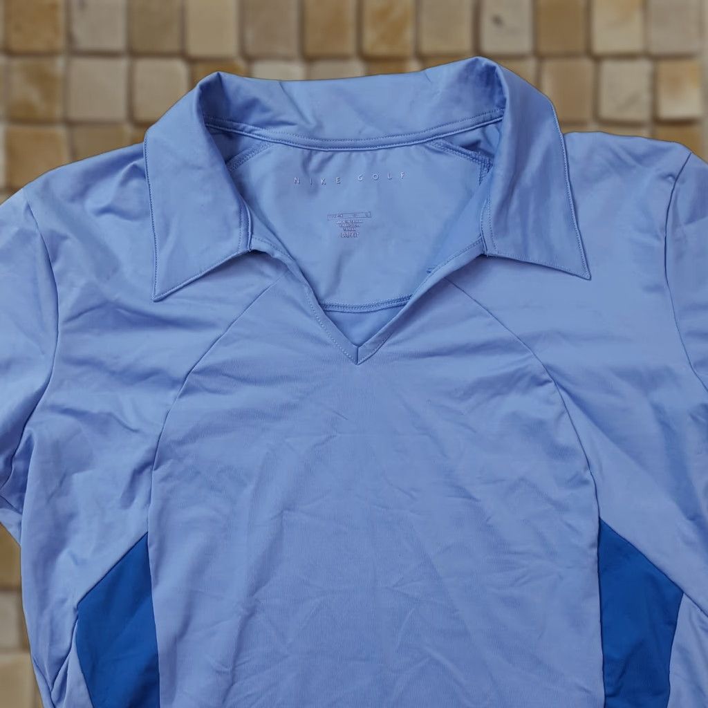 Nike VINTAGE Nike Golf Dri-Fit Women's Large Athletic Short Sleeve Polo Top Y2K 90s Golf Retro Logo Embroidered Blue Shirt Size L / US 10 / IT 46 - 1 Thumbnail