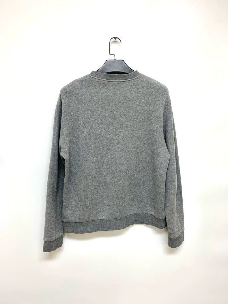 Louis Vuitton Louis Vuitton Grey Twisted Letter Sweatshirt Size US M / EU 48-50 / 2 - 8 Thumbnail
