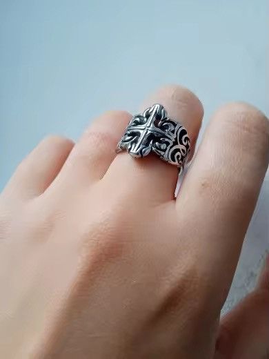 Japanese Brand Floral Square Continuous Pattern Engraving ( size 7/8) Size ONE SIZE - 6 Thumbnail