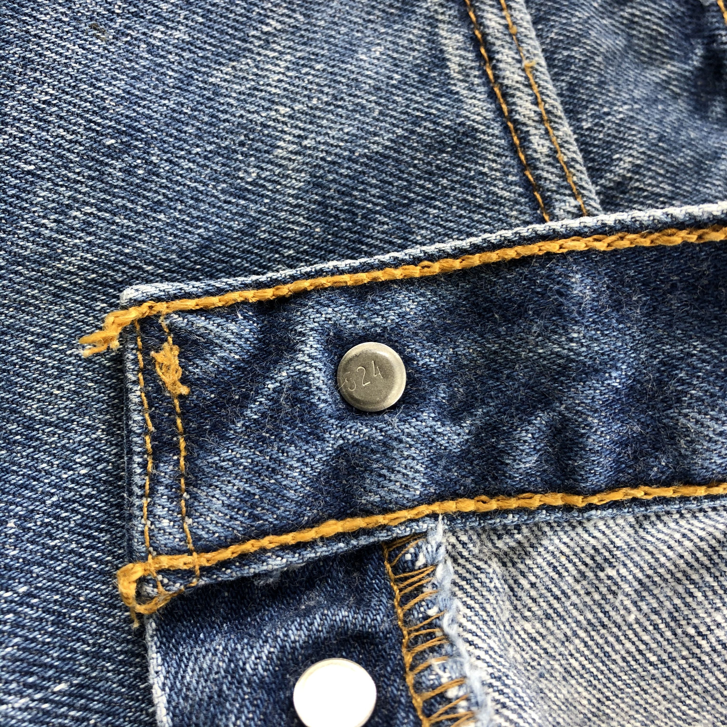 Levi's × Vintage Vintage 90s Levis 501 xx Denim Jeans-JM899 Size US 33 - 8 Thumbnail