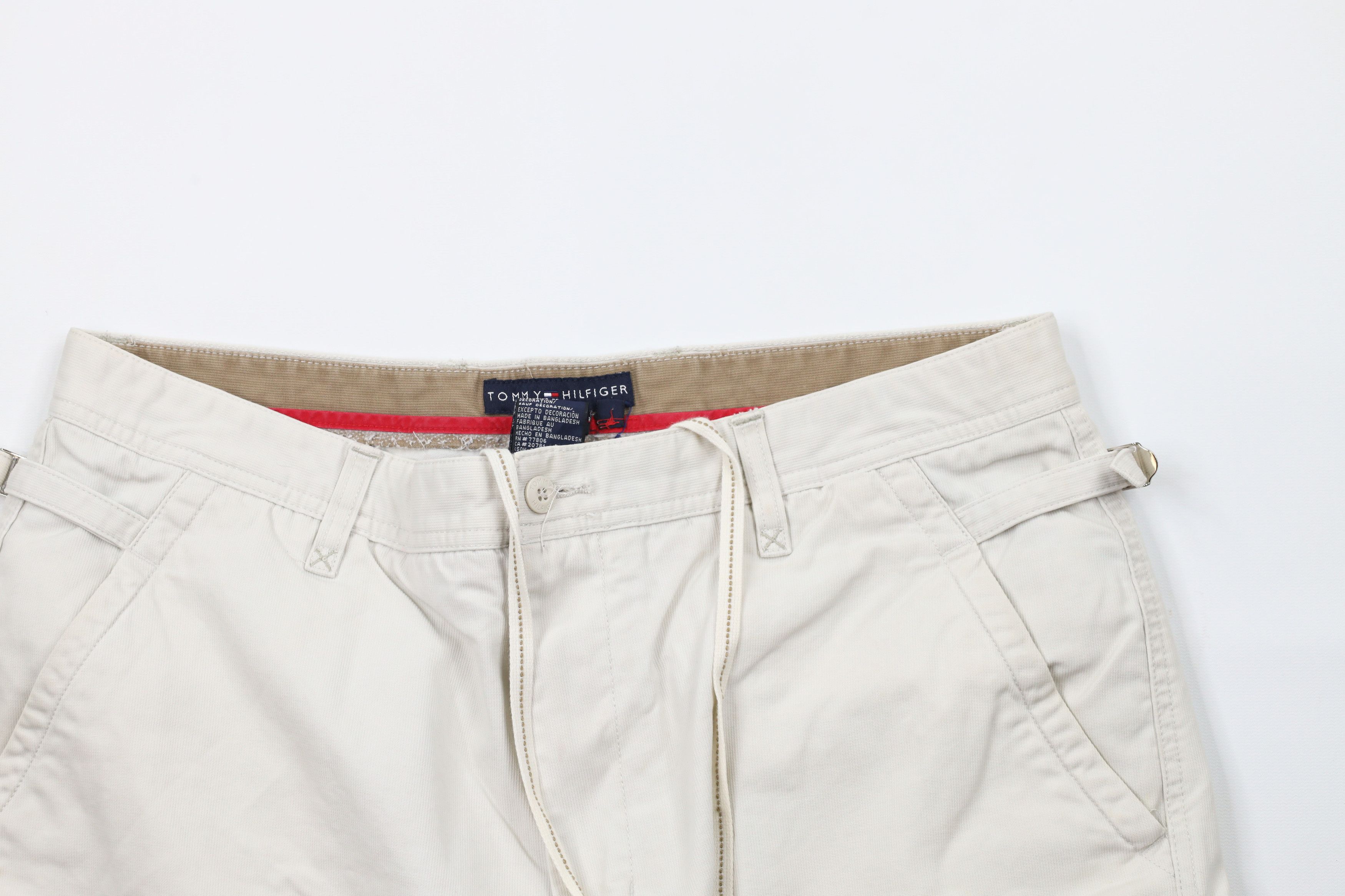 Tommy Hilfiger × Vintage Vintage 90s Tommy Hilfiger Ribbed Side Buckle Cargo Shorts Size US 34 / EU 50 - 2 Thumbnail