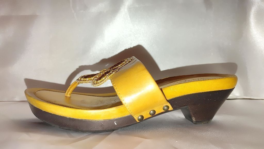 Cole Haan Cole Haan Larissa Patent Leather Thong Sandals Size 5.5 Size US 5.5 / IT 35.5 - 2 Thumbnail