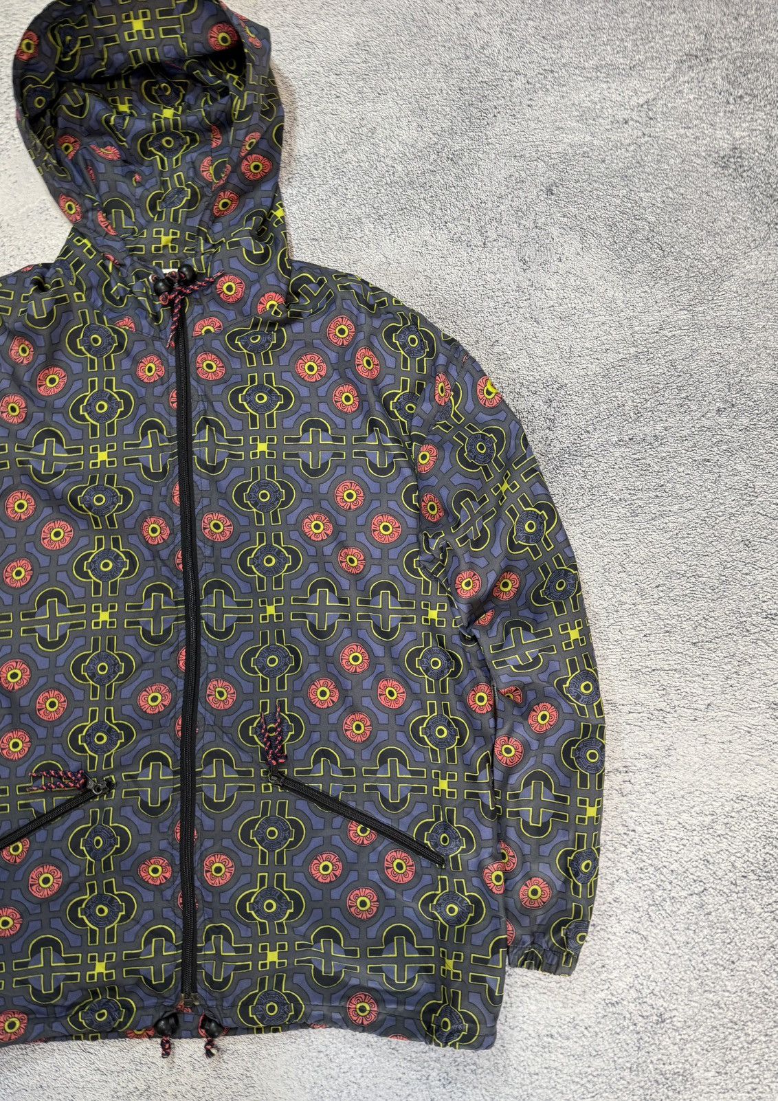Adidas Adidas Vintage Men Windbreaker Jacket Hooded Retro Pattern M Size US M / EU 48-50 / 2 - 6 Thumbnail