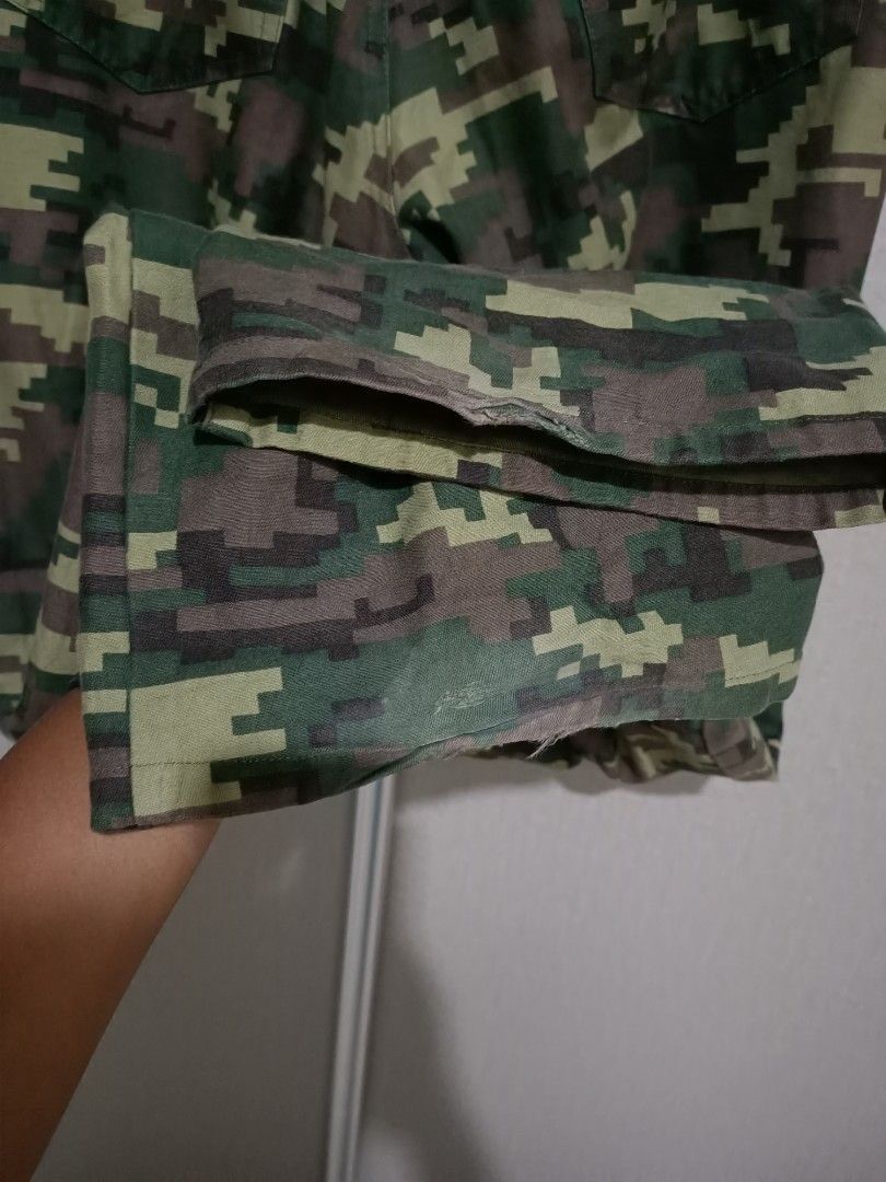 Japanese Brand Rare Digital Camo Pants – Japan-Made Military Streetwear Size US 30 / EU 46 - 7 Thumbnail
