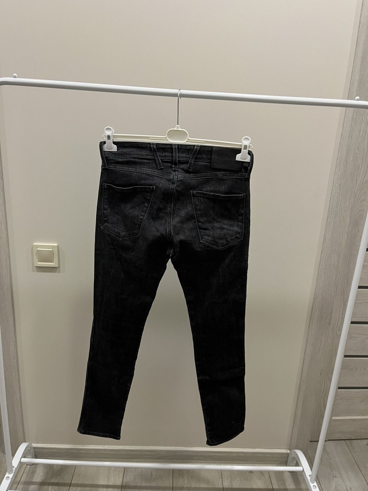 Replay Replay Anbass Coated Black Men Jeans size 30/30 Size US 30 / EU 46 - 3 Thumbnail
