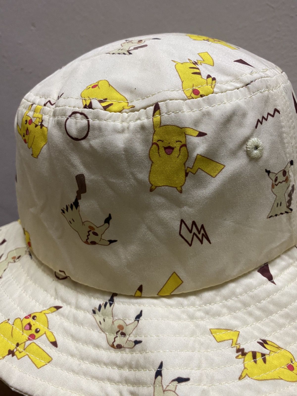 Pokemon × Vintage Pokémon Pikachu Overprint Bucket Hat Size ONE SIZE - 2 Thumbnail