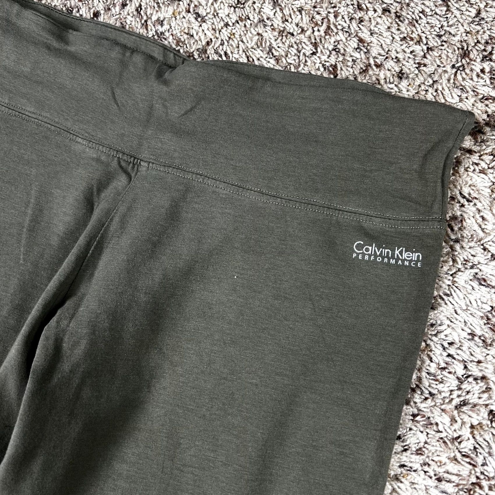Calvin Klein Calvin Klein Performance Legging Yoga Pants Activewear Athletic Green Medium Ladies Stretch Fit Capri Style Workout Trousers Women Regular Size M Size 32" / US 10 / IT 46 - 6 Thumbnail