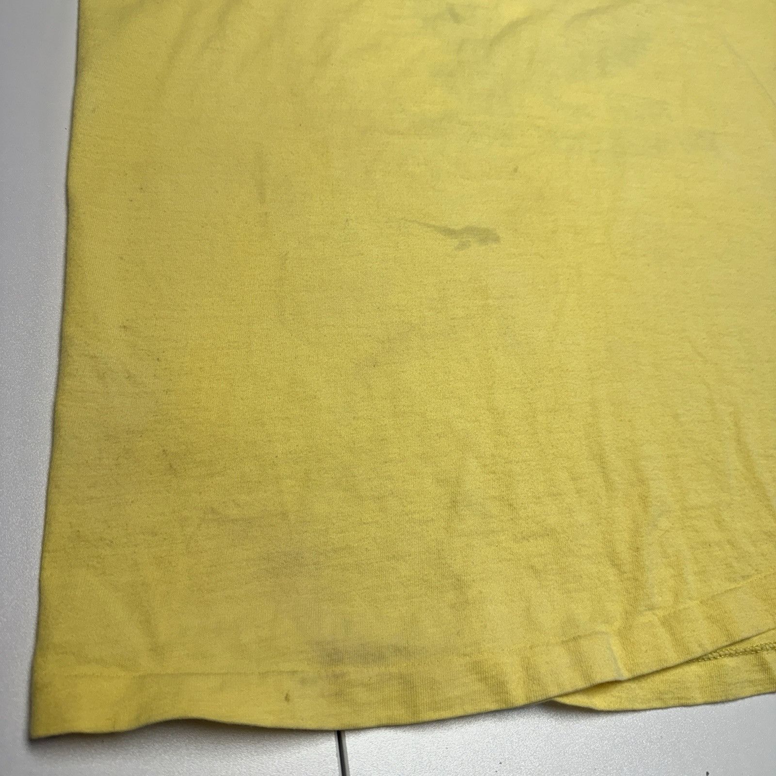 Vintage Vintage 80s Crazy Shirts T Shirt Mens Large Yellow Eagle Tur Size US L / EU 52-54 / 3 - 13 Thumbnail