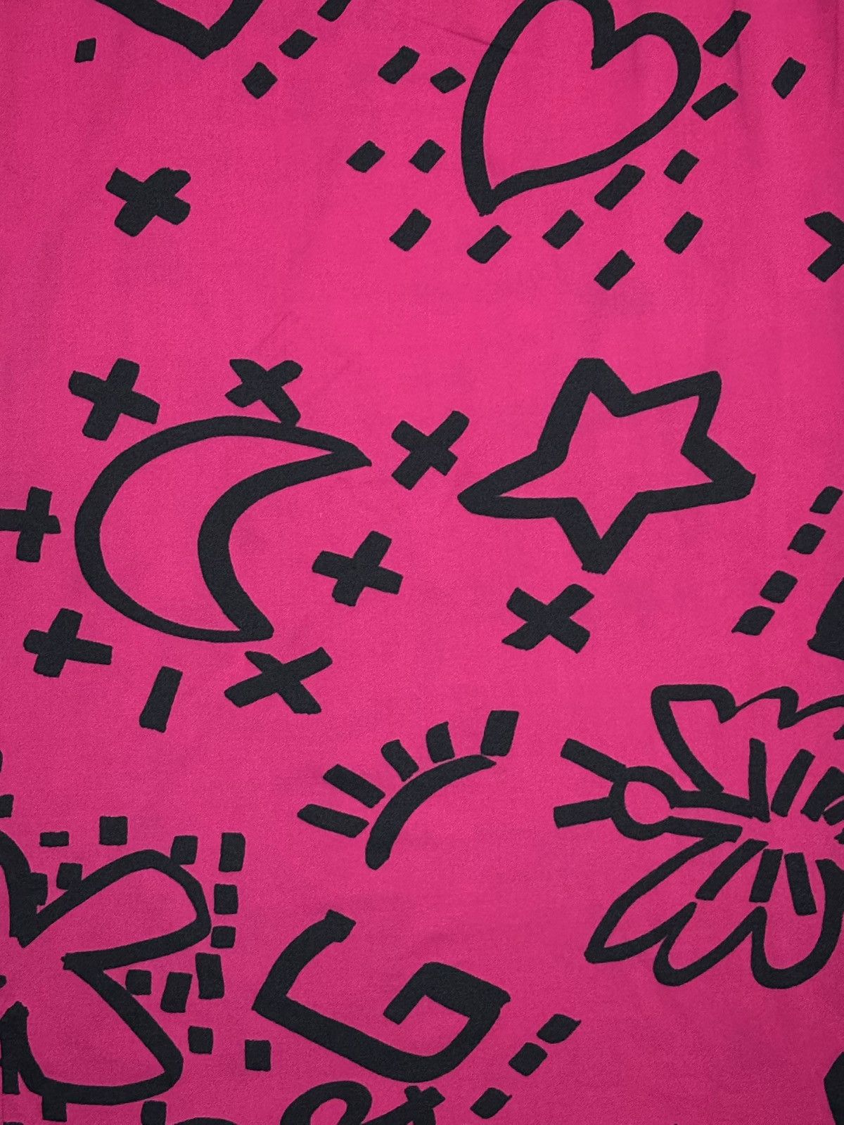 Dolce & Gabbana D&G F/W 2003 Graffiti Print High Waisted Pencil Skirt Size 28" / US 6 / IT 42 - 4 Thumbnail