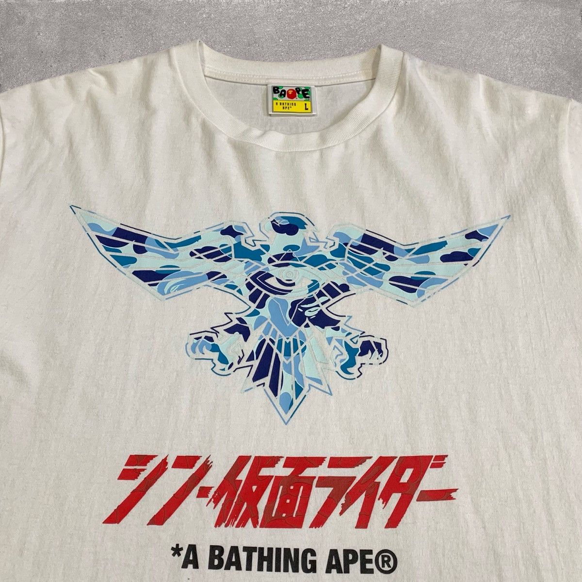 Bape Bape Large Tee Shin Kamen Rider Shocker Emblem ABC White Size US L / EU 52-54 / 3 - 3 Thumbnail
