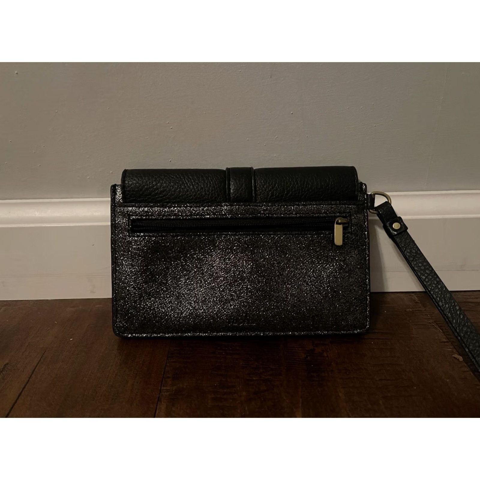 Fossil Fossil Clutch Women's Leather Wristlet Purse Bag Glitter Black 7"x4" Shimmer 7x4 Accessories Wristlet, Zipper? (Note: Refrain from adding new info) Size ONE SIZE - 4 Thumbnail