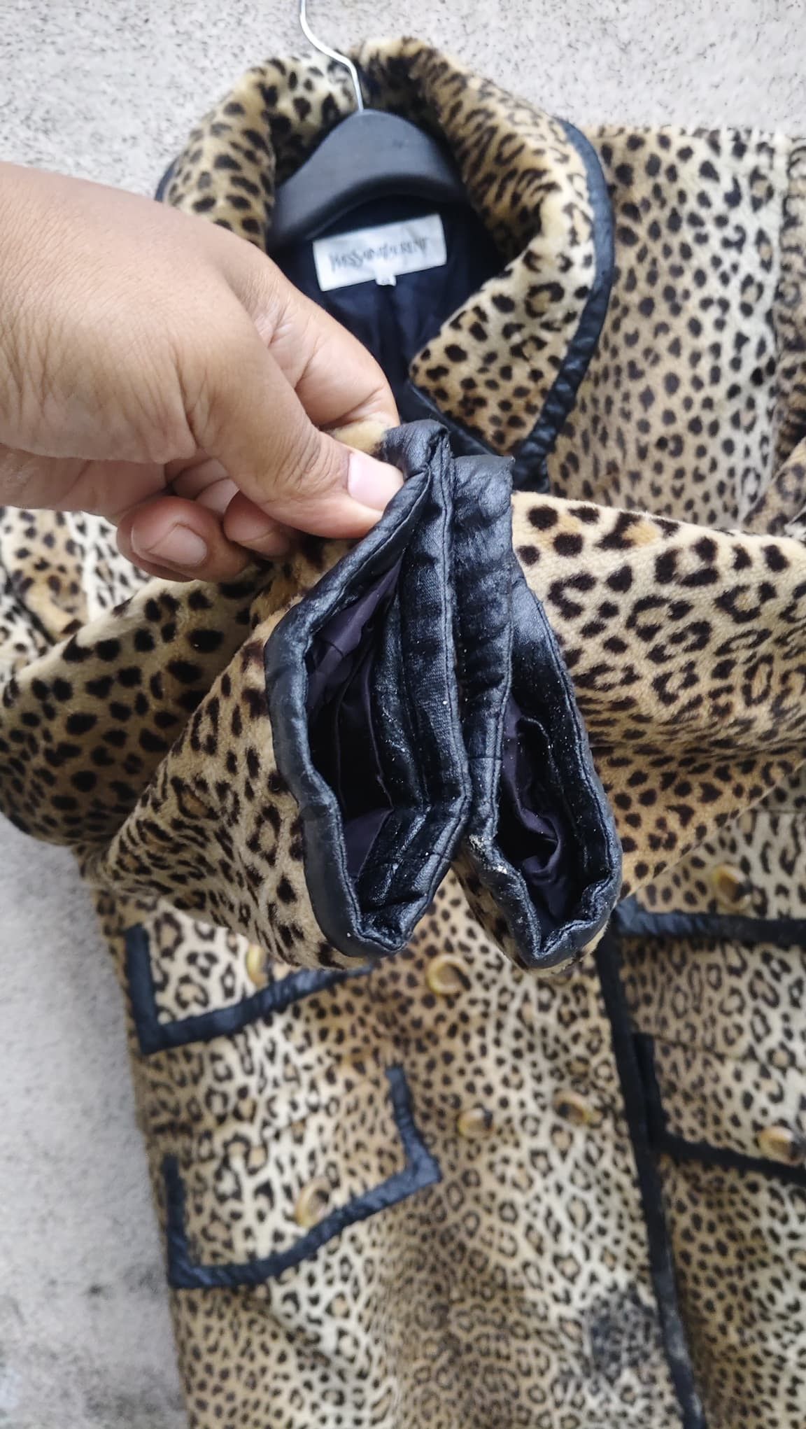Yves Saint Laurent YVES SAINT LAURENT LEOPARD PRINTED FUR COAT Size M / US 6-8 / IT 42-44 - 8 Thumbnail
