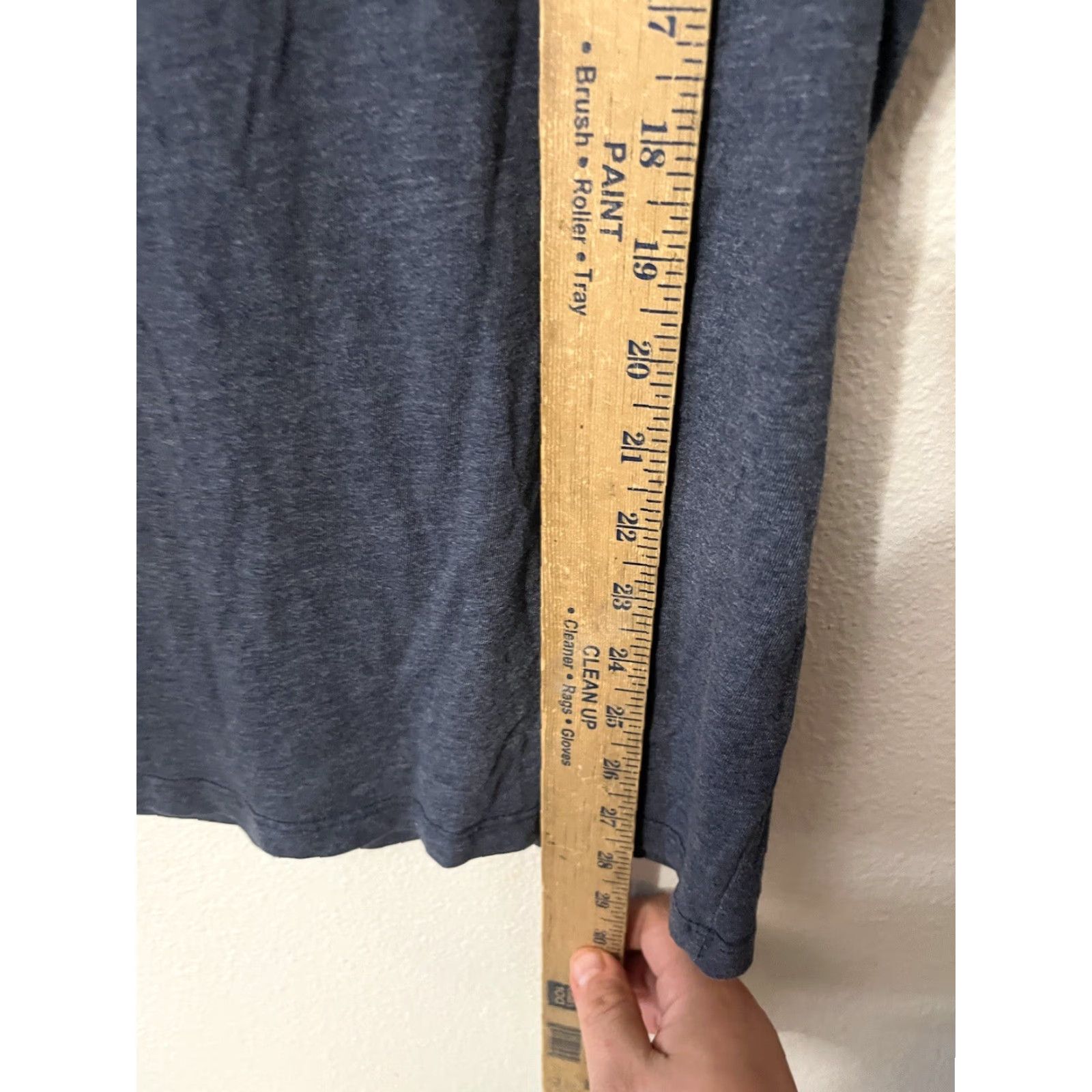 Vans VINTAGE Off The Wall T Shirt Men’s Medium Classic Fit Graphic Blue Flower Pockets Embroidered 90s Mens Size US M / EU 48-50 / 2 - 5 Thumbnail