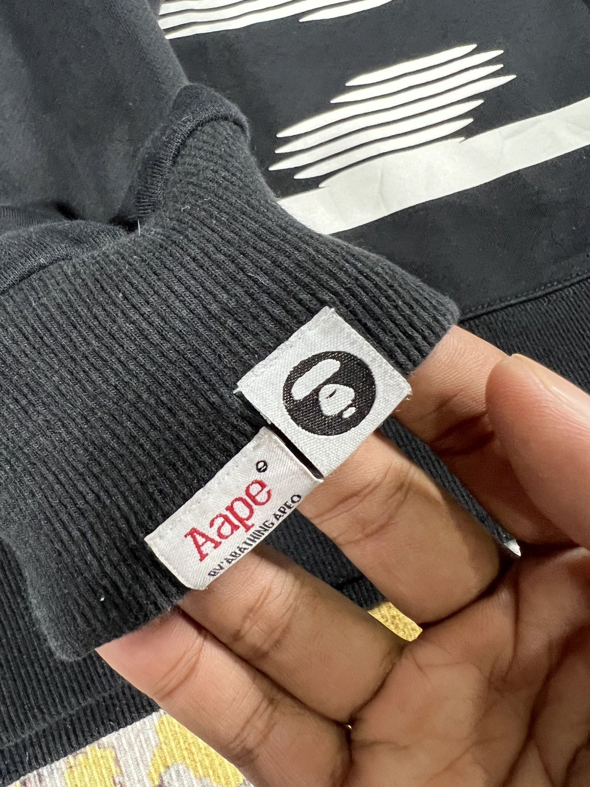 Aape Vtg Y2K Aape by Bathing Ape Sweatshirt Moon Face Full Prints Size L / US 10 / IT 46 - 11 Thumbnail