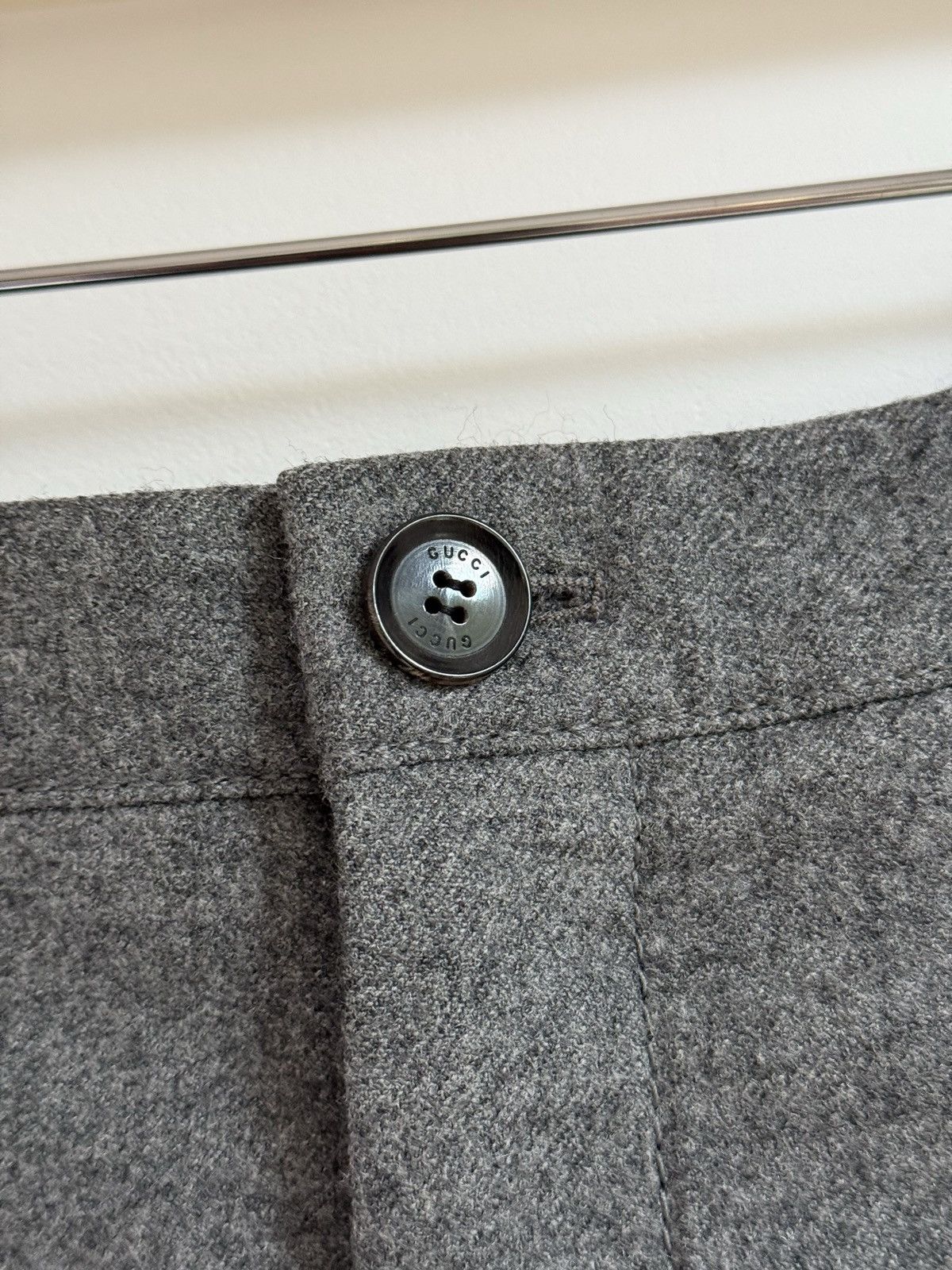 Designer × Gucci × Vintage Gucci Grey Wool and Cashmere Mini Shorts Size 30" / US 8 / IT 44 - 2 Thumbnail