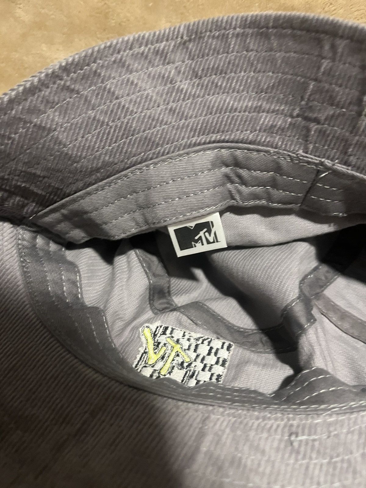 Adidas MTV Embroidered Music Television Grey Corduroy Bucket Hat Size ONE SIZE - 7 Thumbnail