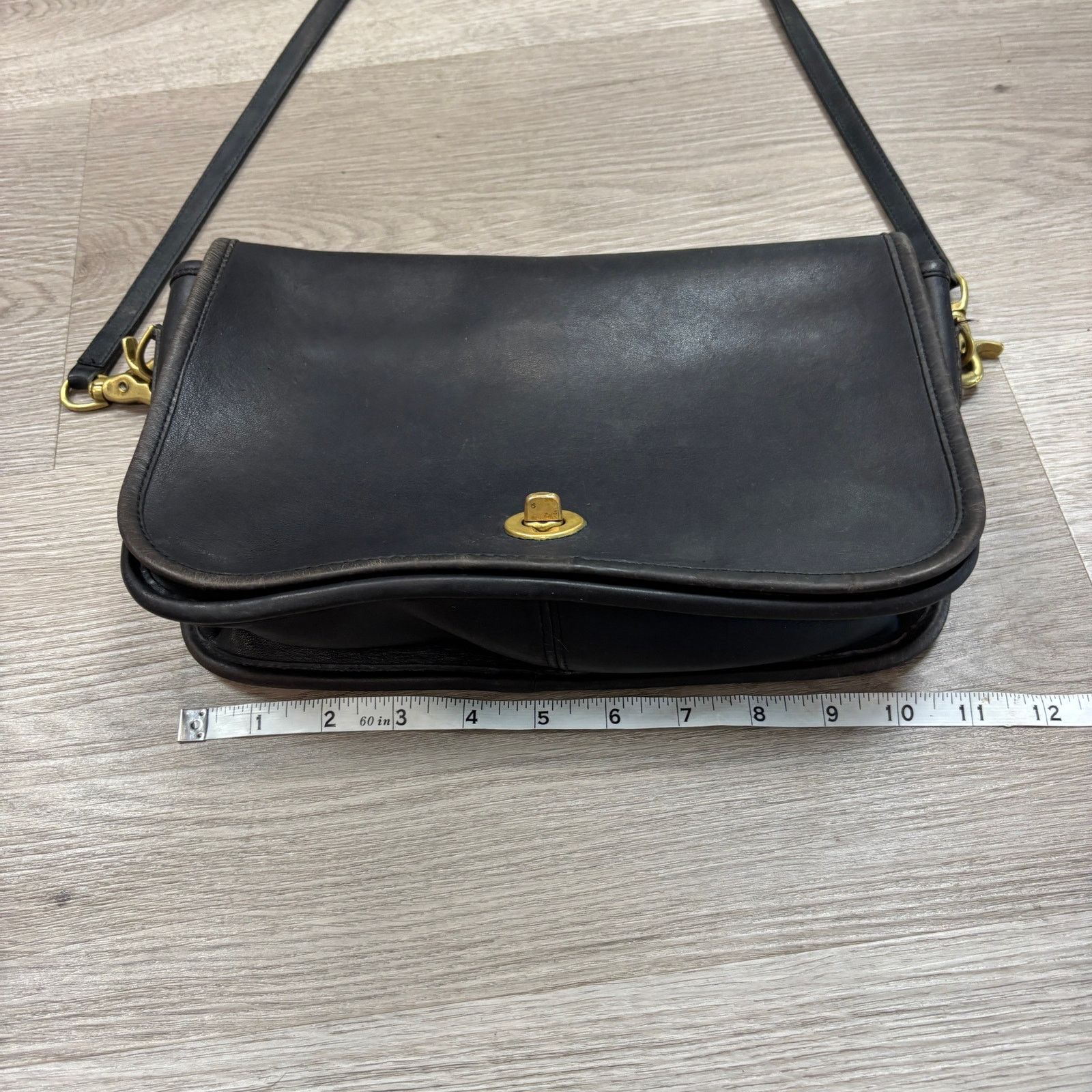 Coach × Vintage VTG Coach 933-9514 Penny Pocket Clasp Front Crossbody Bag Size ONE SIZE - 16 Thumbnail