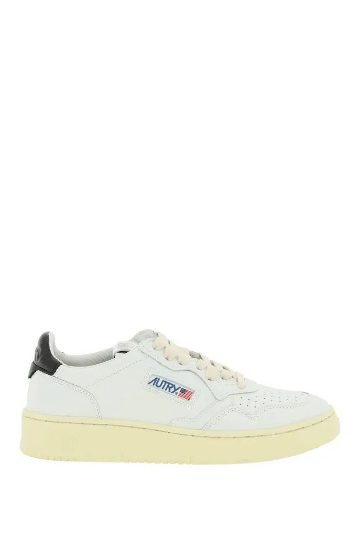 image of Autry O1S22I1N0324 Medalist Low Sneakers In White/black, Women's (Size 8)