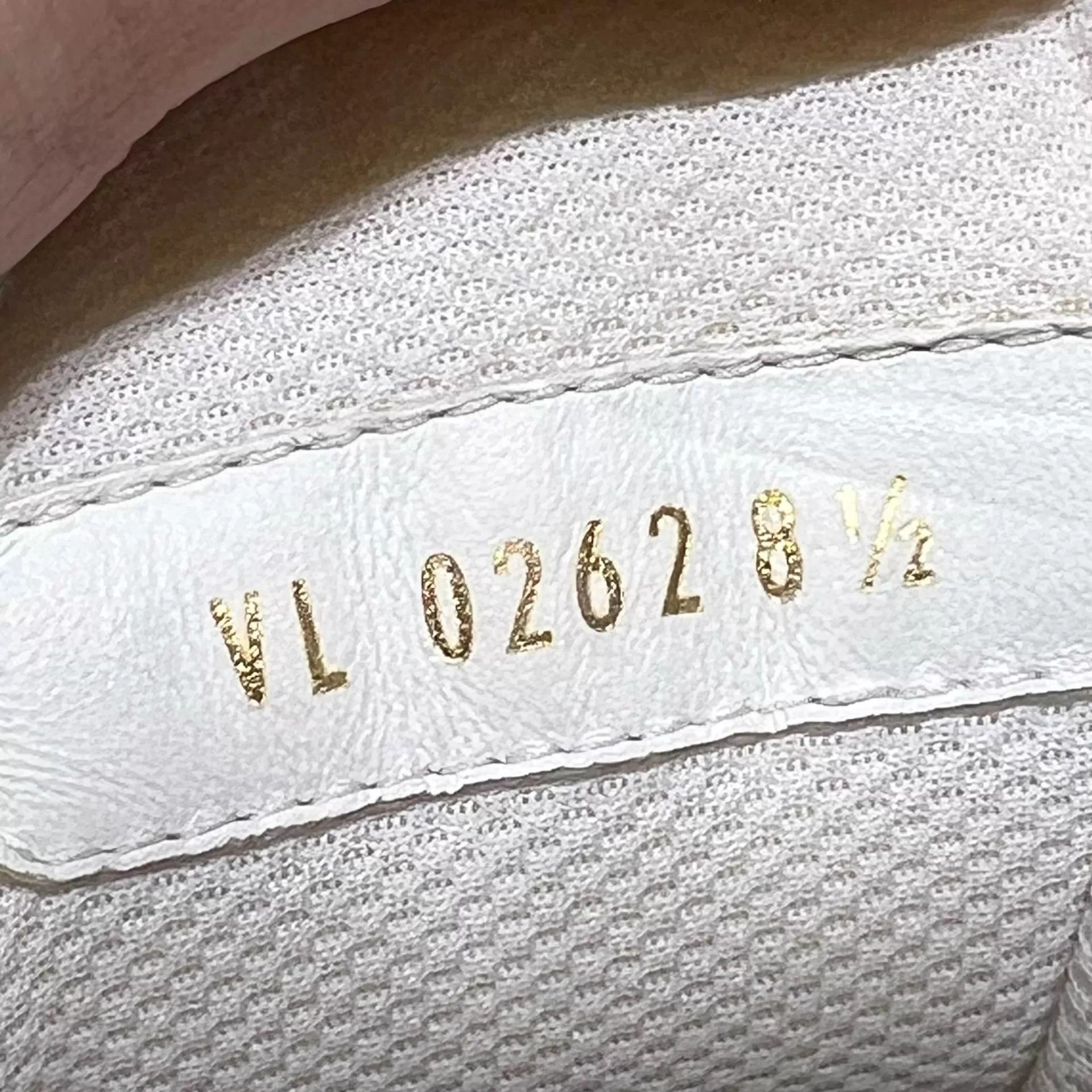 Louis Vuitton LV Trainer White Blue Denim UK8.5/42.5 Size US 9.5 / EU 42-43 - 8 Thumbnail