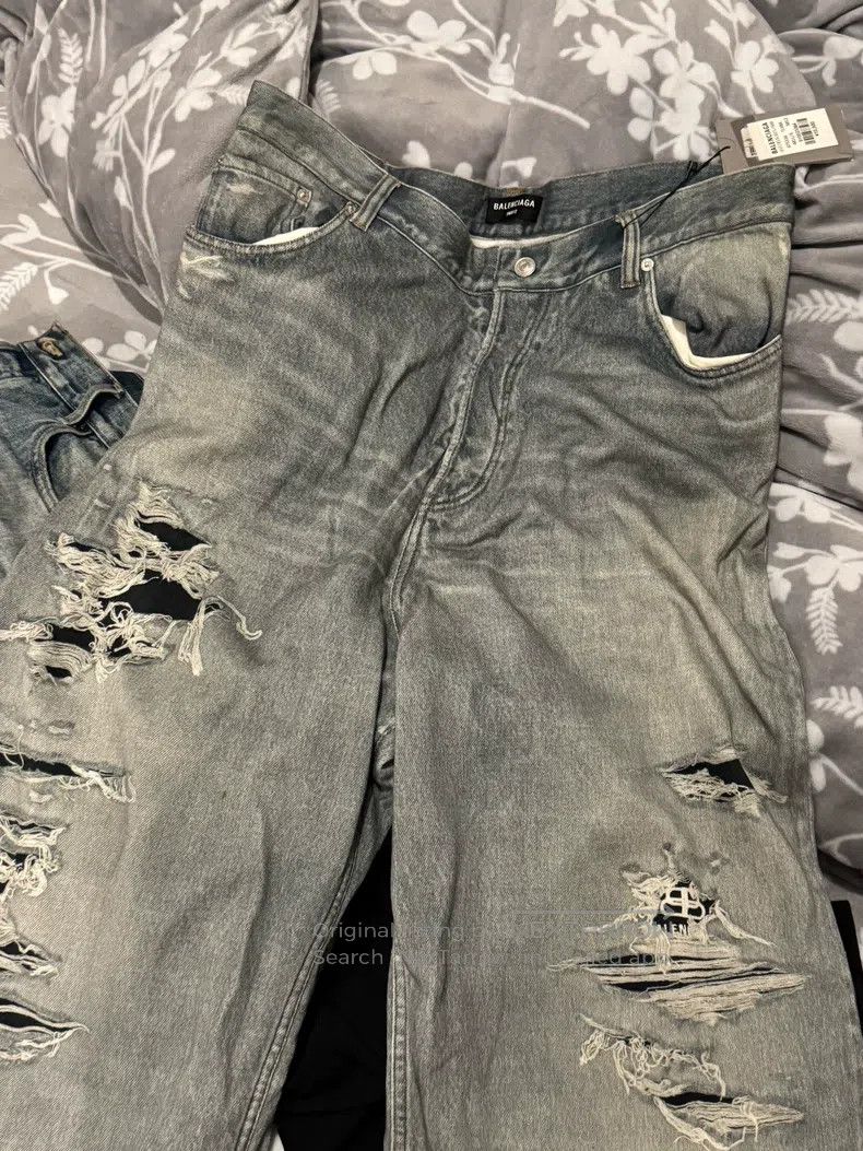 Balenciaga Balenciaga size S Distressed Casual Pants Size US 27 - 1 Thumbnail