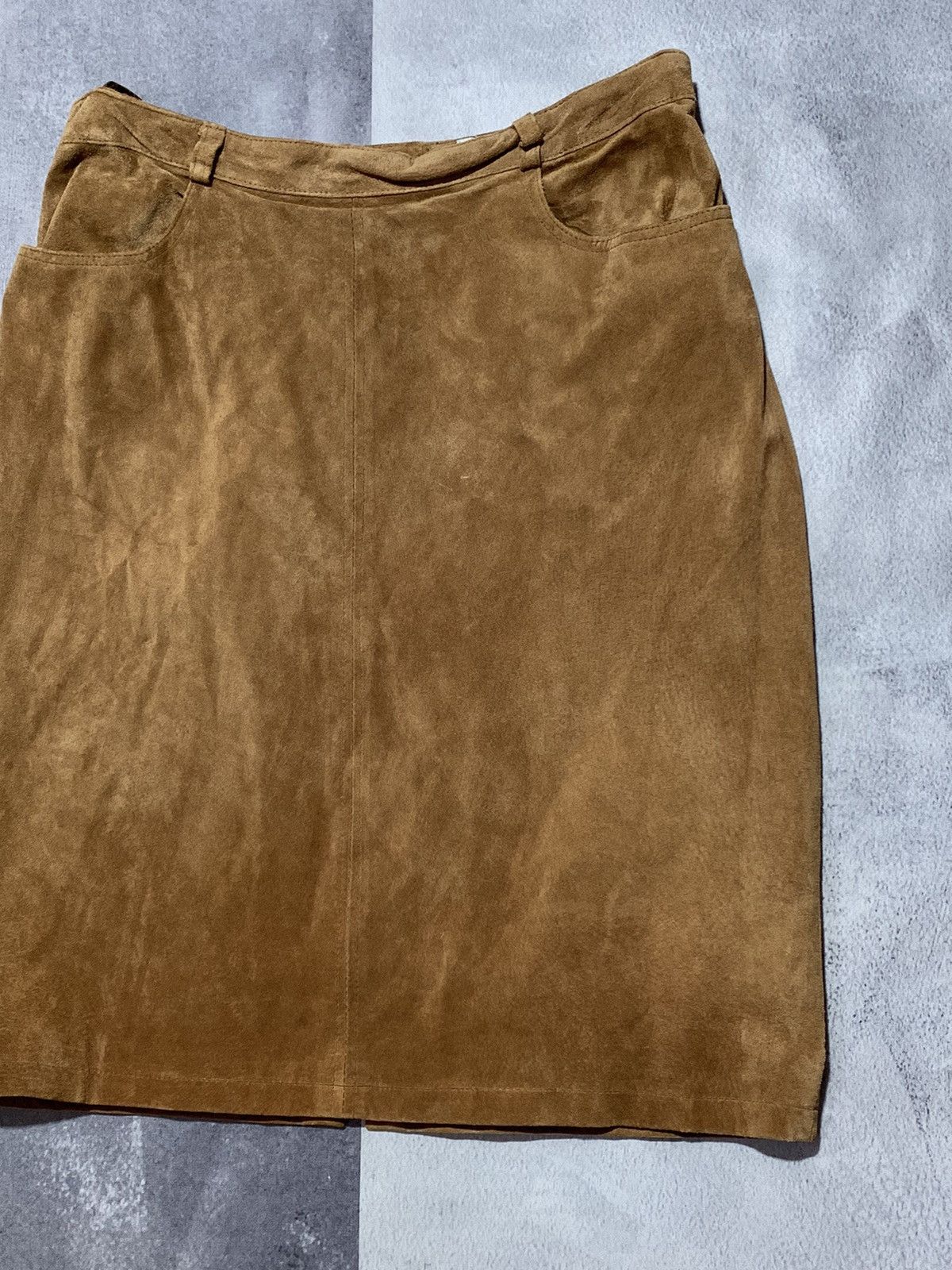 Leather × Vintage Vintage 70s Leather suede midi skirt retro size 34 Size 34" / US 12 / IT 48 - 7 Thumbnail