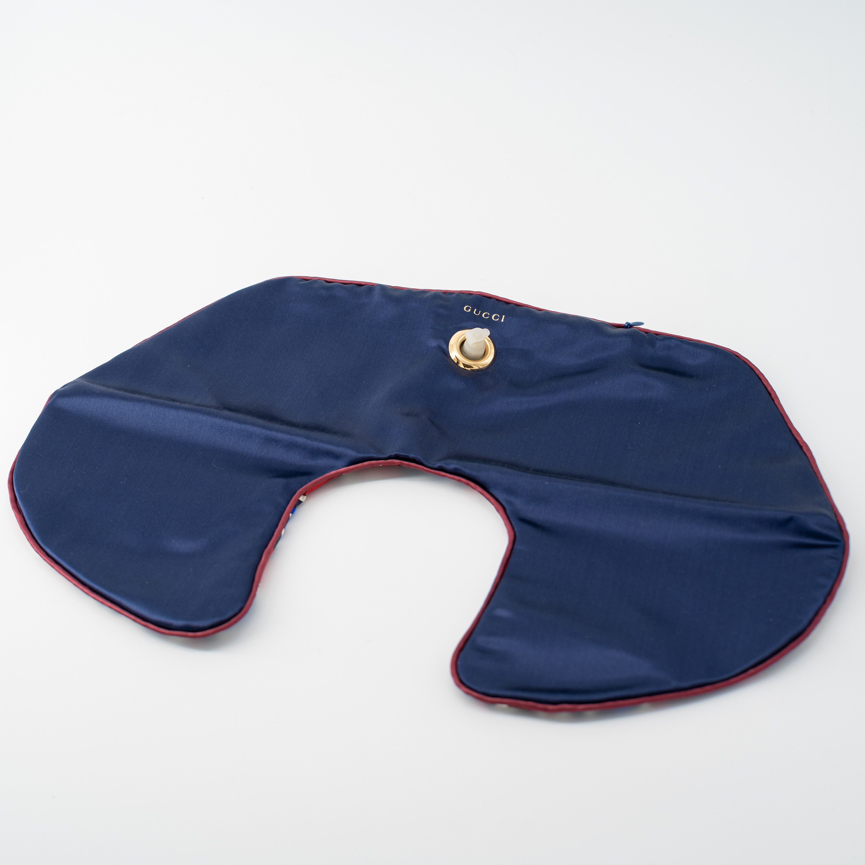Gucci Gucci Travel Inflatable Neck Pillow Geometric G Red Blue Size ONE SIZE - 2 Thumbnail