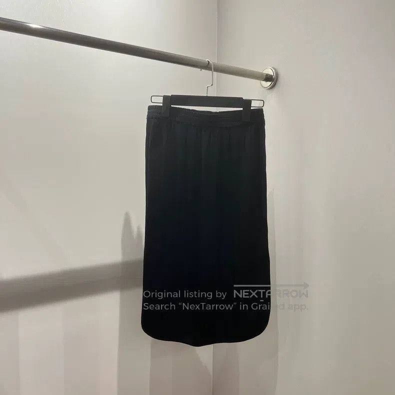 Brunello Cucinelli Brunello Cucinelli Satin beaded half-skirt Size 25" / US 0 / IT 36 - 2 Thumbnail