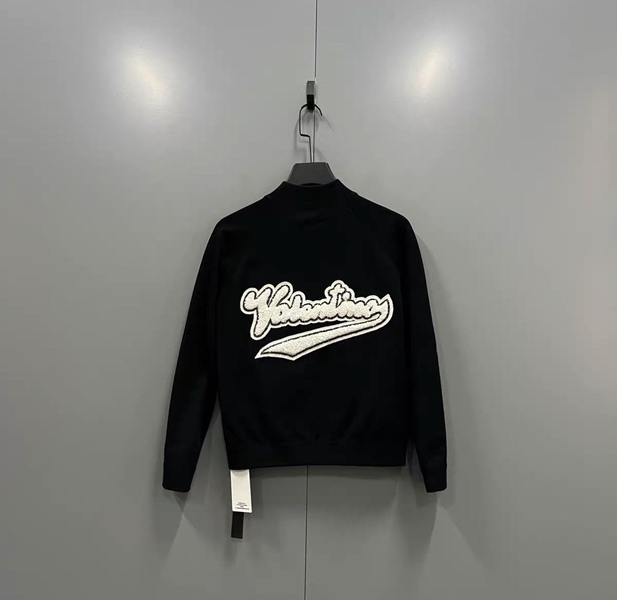 Valentino Valentino Fleece Back Embroidered Logo Jacket J41 Size US S / EU 44-46 / 1 - 2 Thumbnail