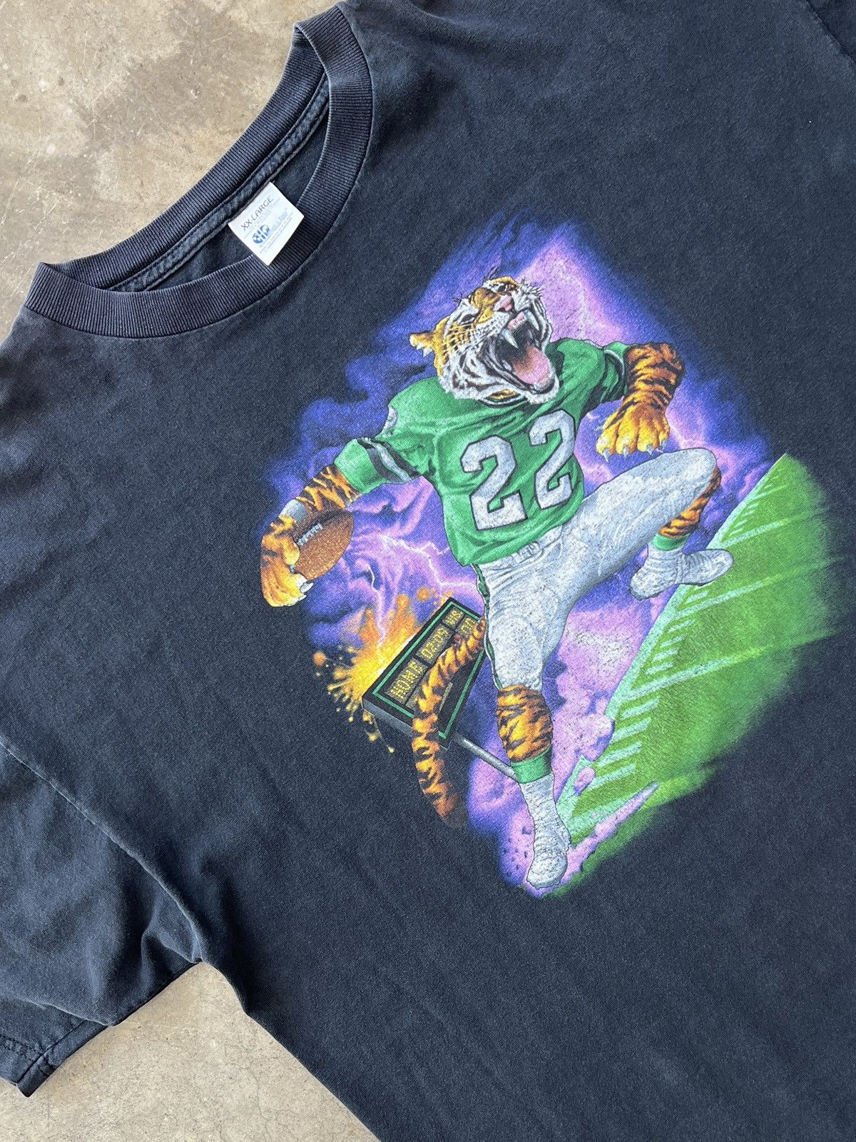 NFL × Vintage Vintage 90s Tiger Flame Football Tee 2XL Size US XXL / EU 58 / 5 - 1 Thumbnail