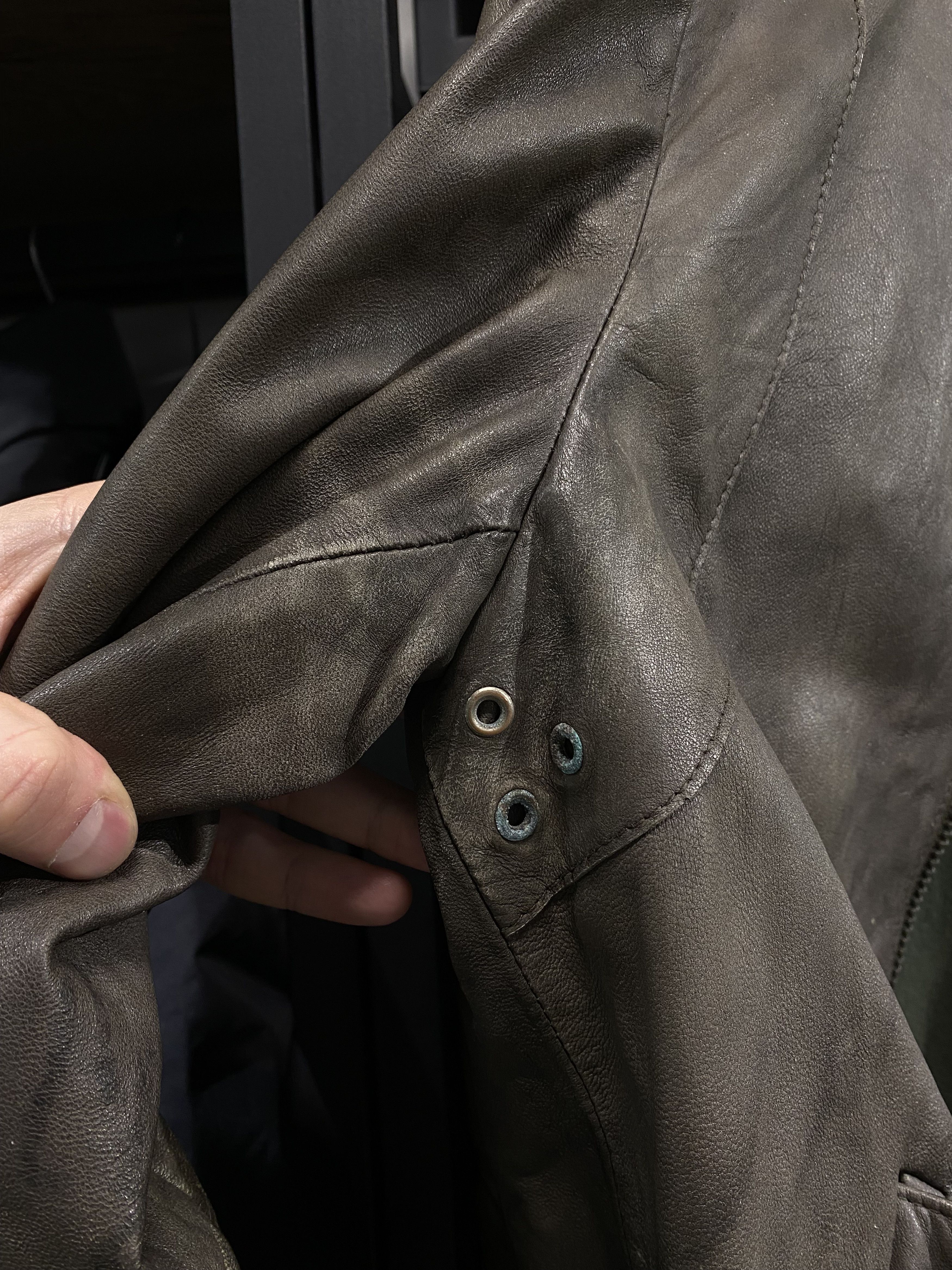 Allsaints Vintage Distressed Allsaints leather bomber jacket size M Size US M / EU 48-50 / 2 - 18 Thumbnail