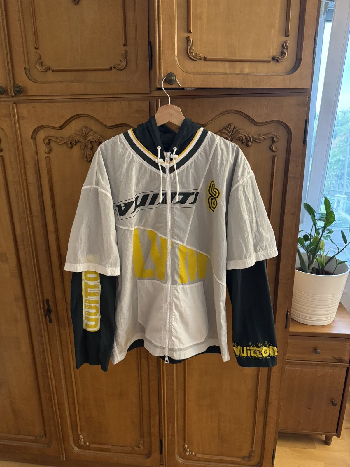 Louis Vuitton Louis Vuitton LV Patchwork Baseball Jersey Windbreaker Size US M / EU 48-50 / 2 - 1 Thumbnail