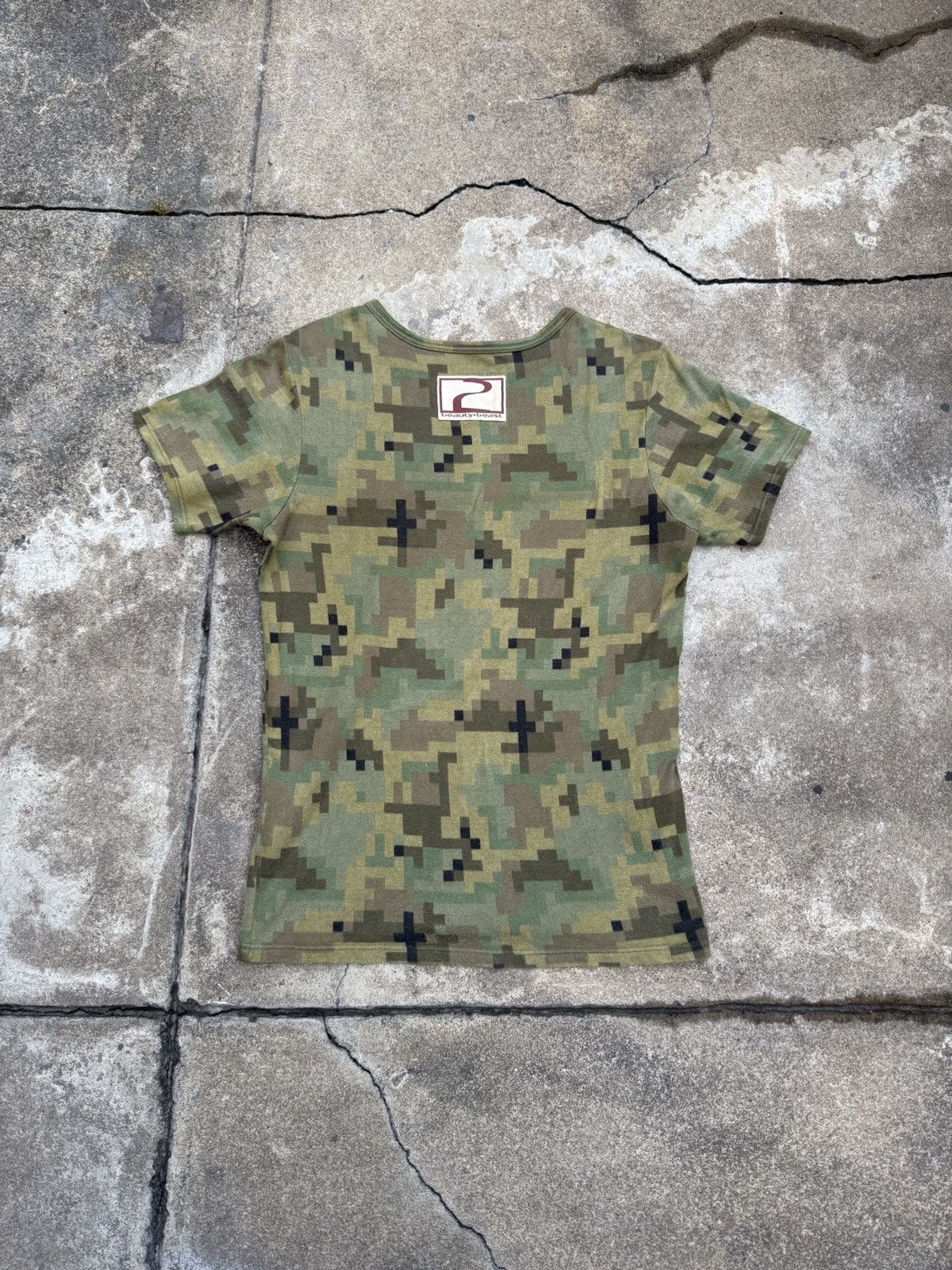 Beauty Beast Beauty:Beast AW98 "Dark Knight" Digi Camo Pixel Tee Size US L / EU 52-54 / 3 - 1 Thumbnail
