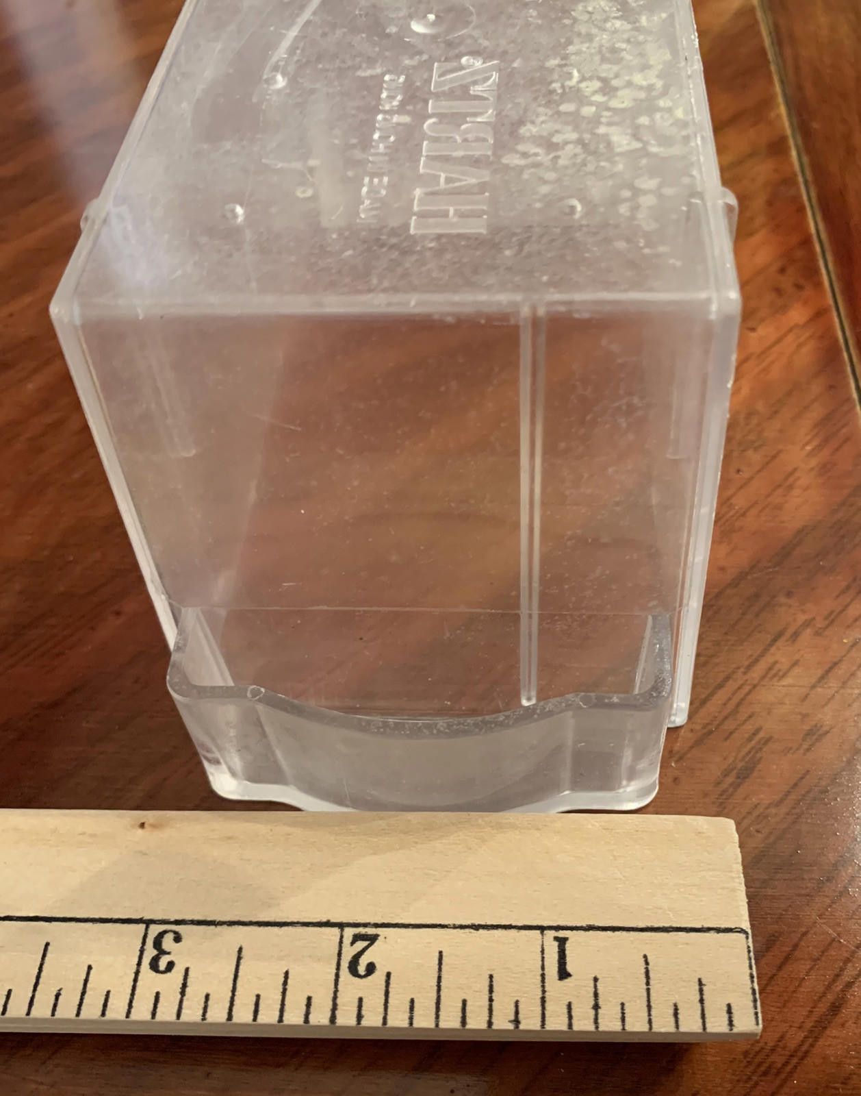 Hart Schaffner Marx Floating Hartz Aquarium Breeding Tank for Live Bearing Fish Size ONE SIZE - 5 Thumbnail
