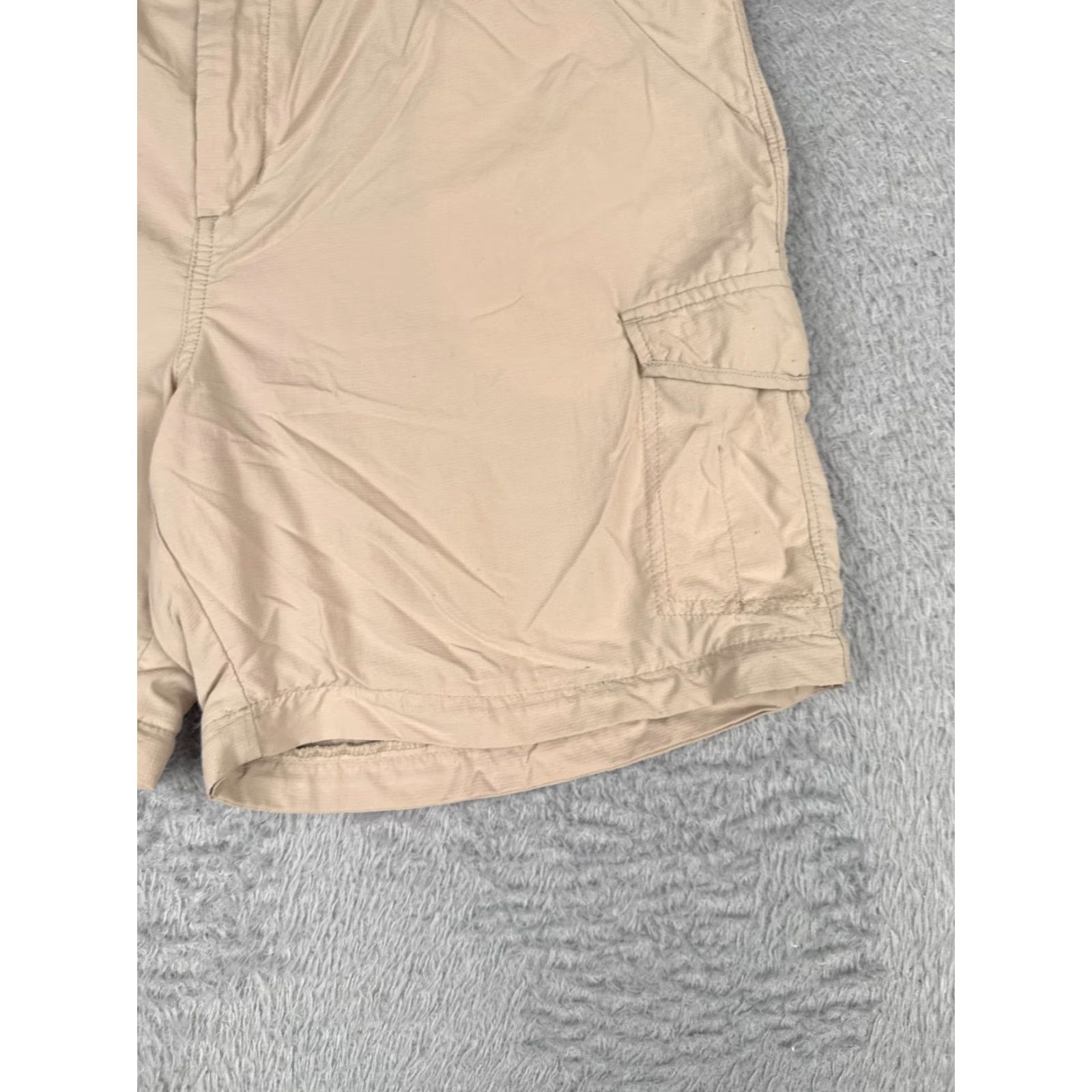 Vintage VINTAGE Columbia Women's Cargo Shorts Large Beige Nylon Activewear Casual Travel 33x7 Outdoor Girls Size 36" / US 14 / IT 50 - 2 Thumbnail