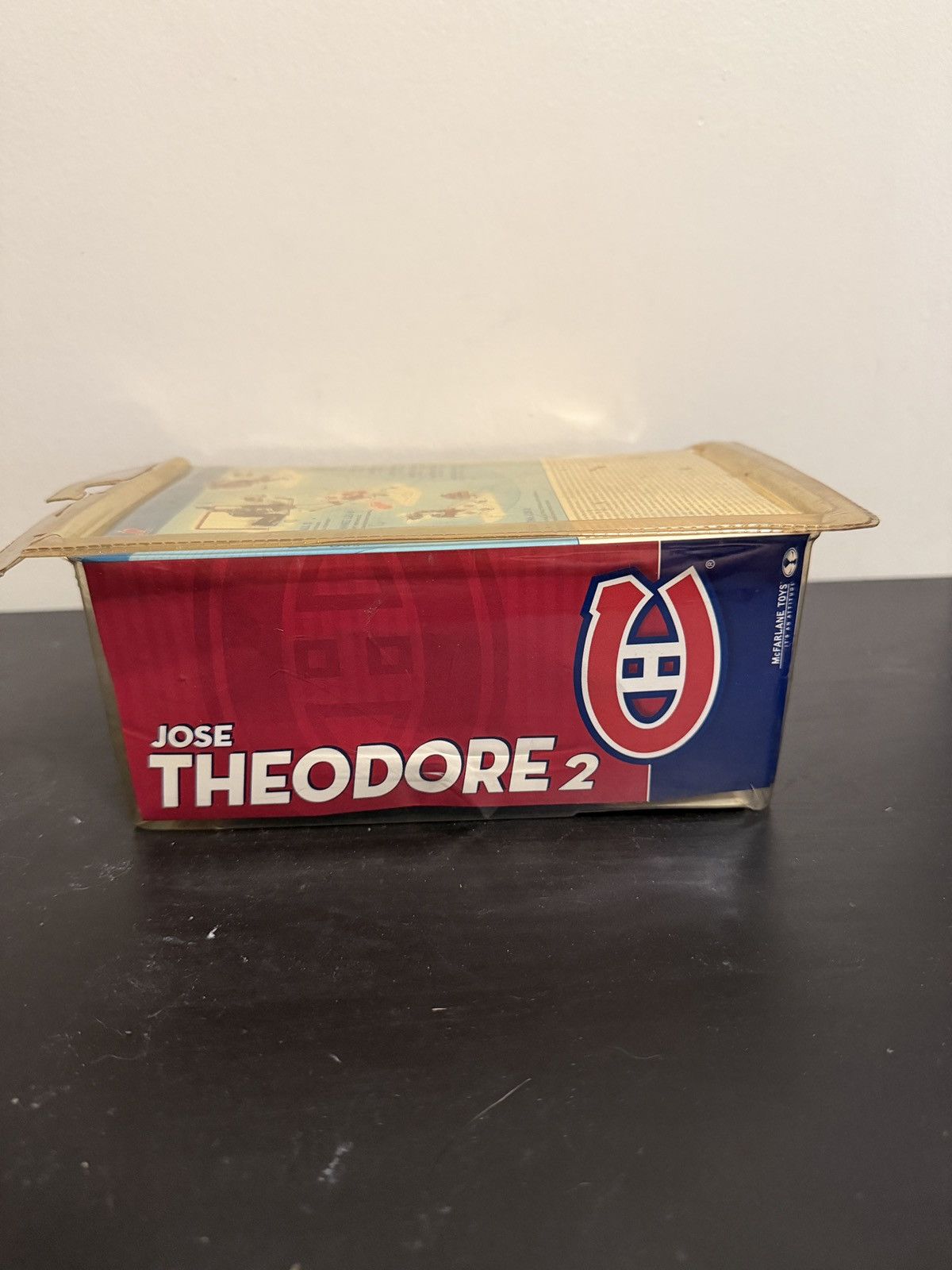 NHL Jose Theodore Montreal Canadiens Mcfarlane Series 10 2005 Size ONE SIZE - 6 Thumbnail