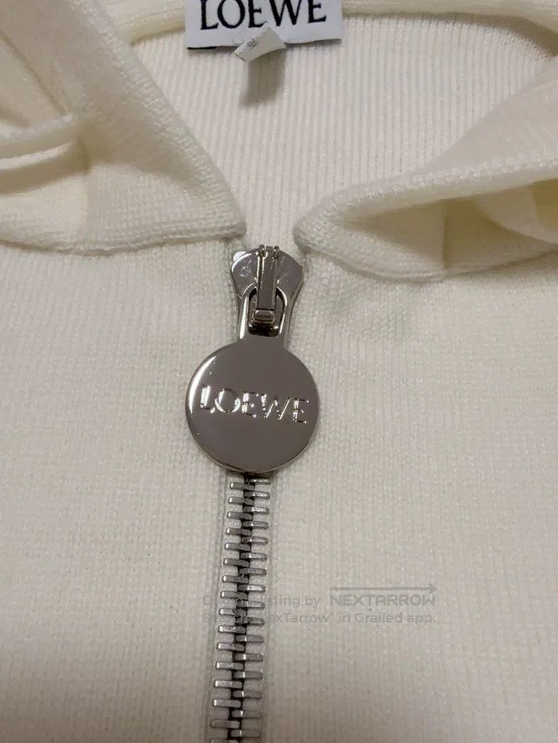 Loewe Loewe SS24 solid color back logo hooded zip wool sweater l Size L / US 10 / IT 46 - 3 Thumbnail